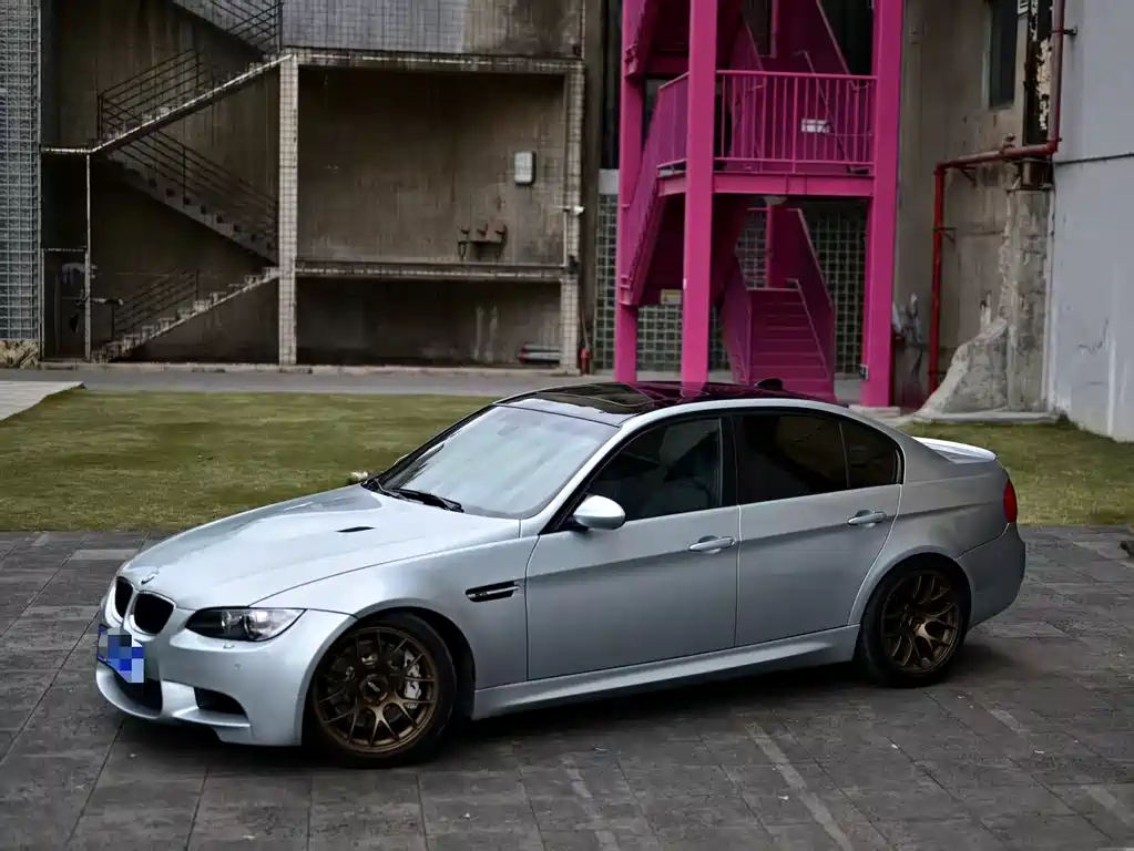 BMW M3 2011