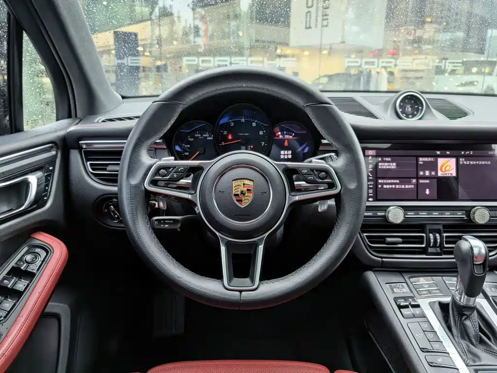 Porsche Macan — миниатюра 5