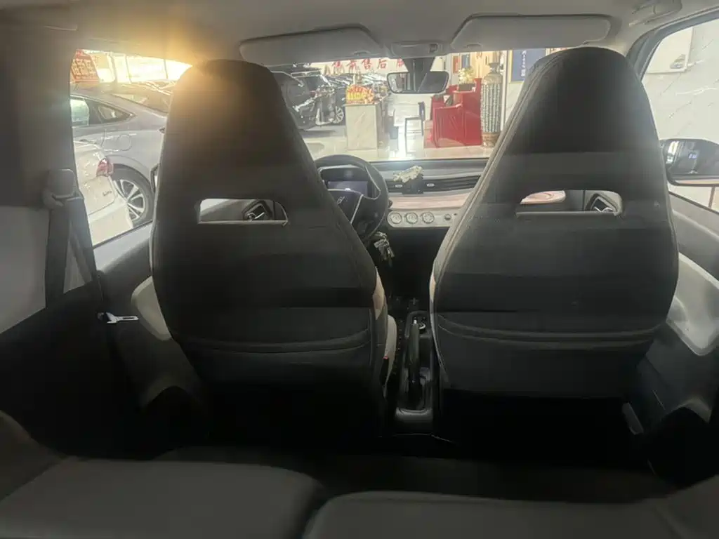 Wuling MINIEV — миниатюра 14