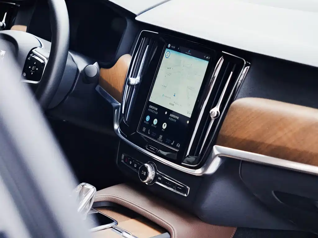Volvo S90 — миниатюра 12