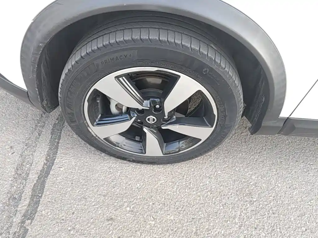 Nissan Qashqai — миниатюра 23