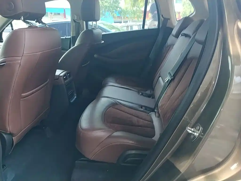 Buick Envision Plus — миниатюра 17