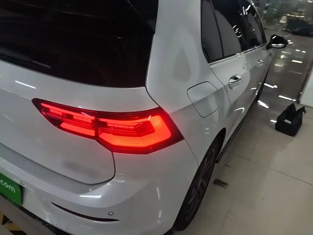Volkswagen Golf — миниатюра 8