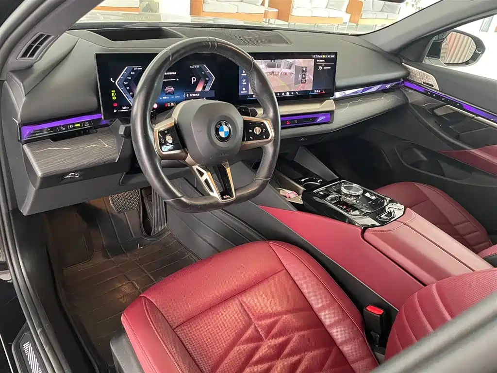 BMW 5 Series — миниатюра 4