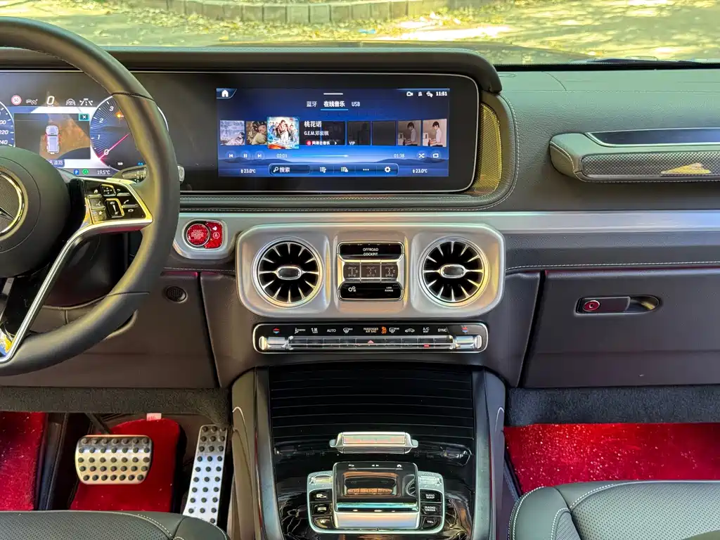 Mercedes-Benz G-Class — миниатюра 16