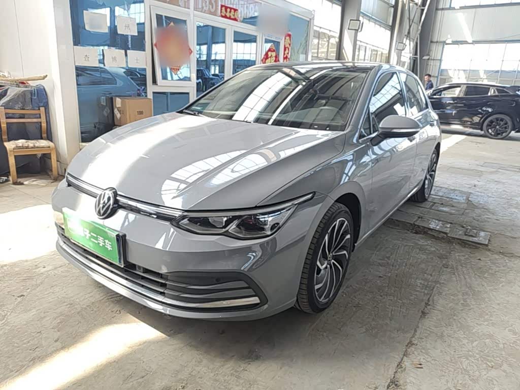 Volkswagen Golf 1.4 л 2022 г. Серебристо-серый, пробег 48400 км