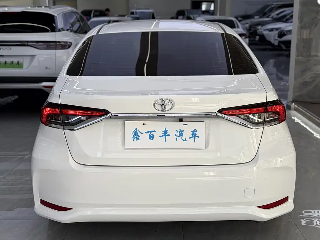 Toyota Corolla — миниатюра 9