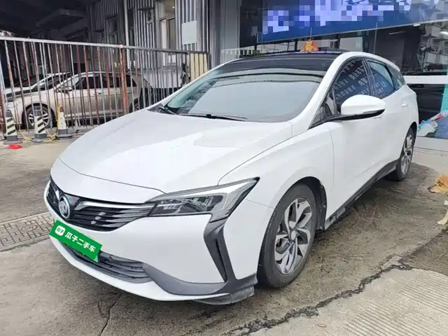 Buick Velite 6