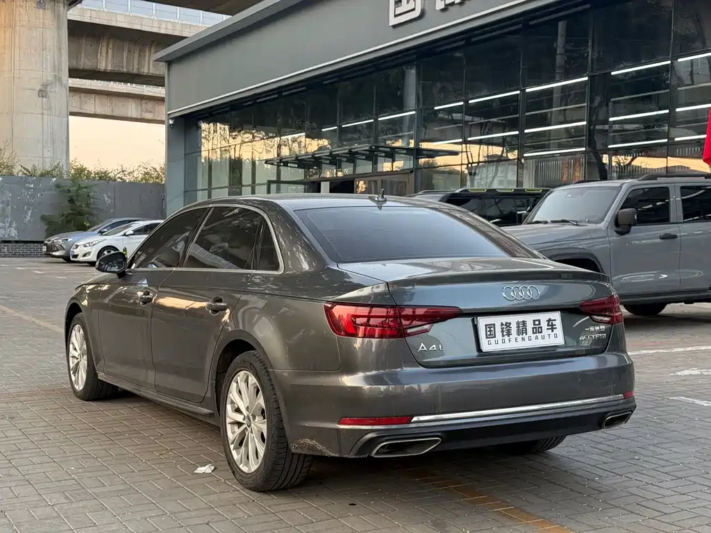 Audi A4L — миниатюра 4