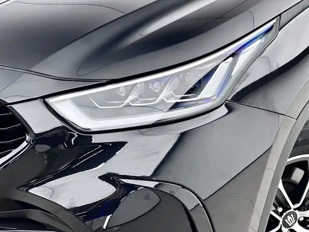 Toyota Crown Kluger — миниатюра 2