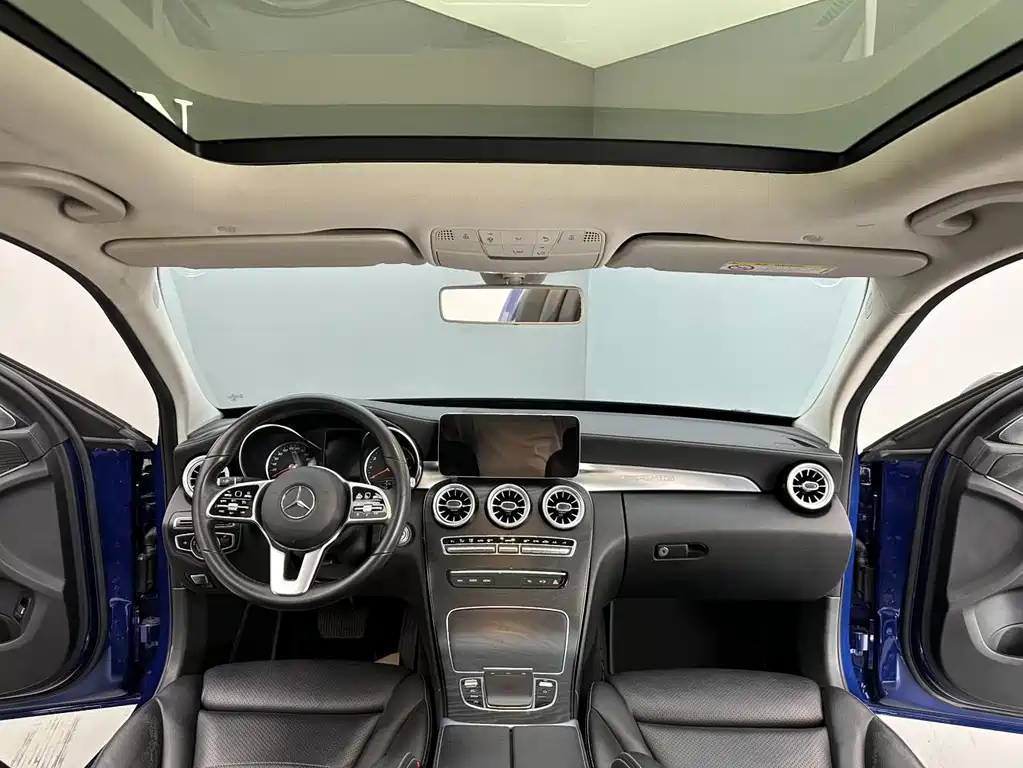 Mercedes-Benz C-Class — миниатюра 3