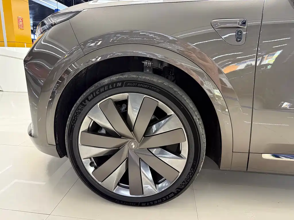 Li Auto Li L9 — миниатюра 15