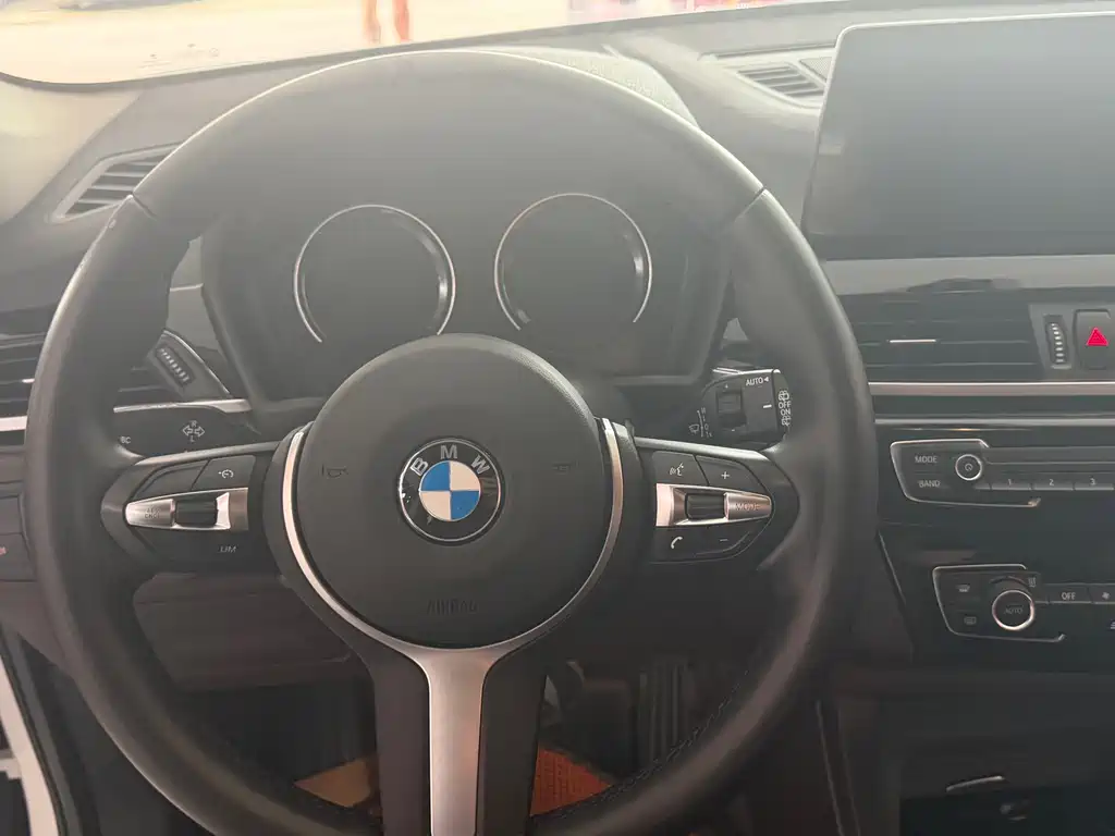 BMW X1 — миниатюра 9