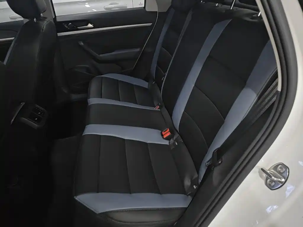 Volkswagen Lavida — миниатюра 17