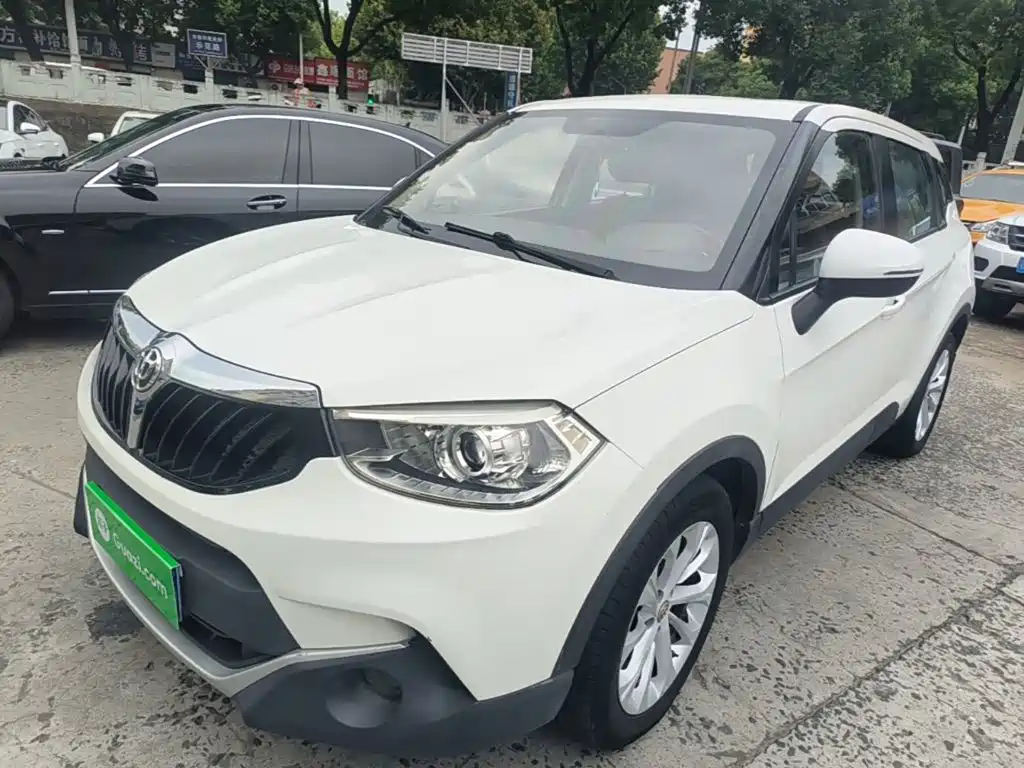 Brilliance V3 2016 1.5L MT