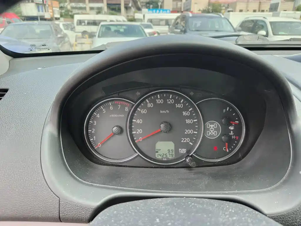 Mitsubishi Pajero Sport — миниатюра 12
