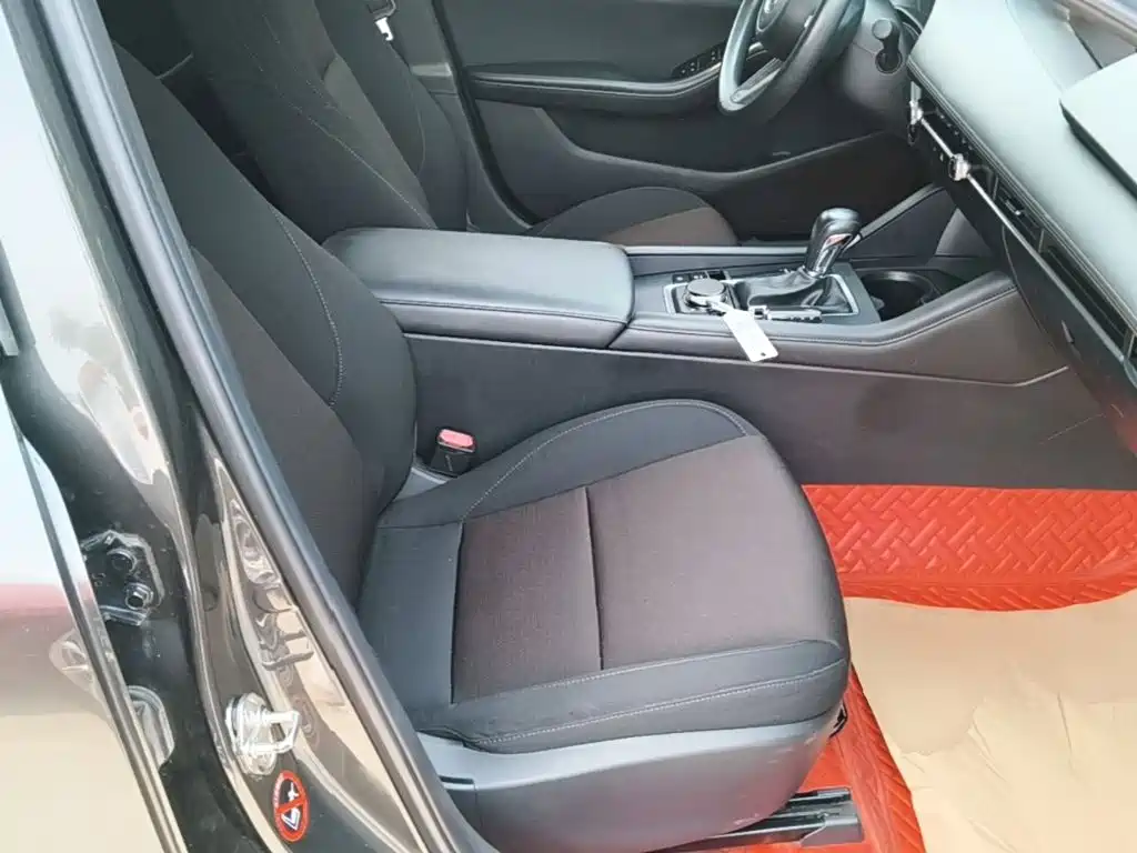 Mazda 3 Axela — миниатюра 25