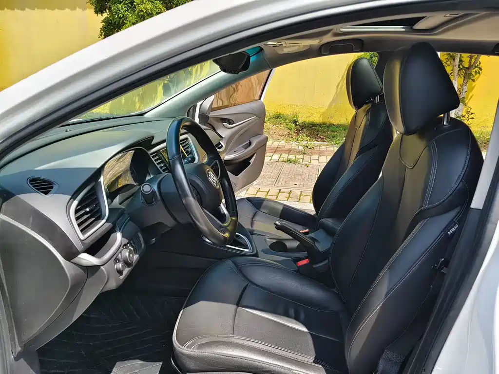 Buick Excelle — миниатюра 4