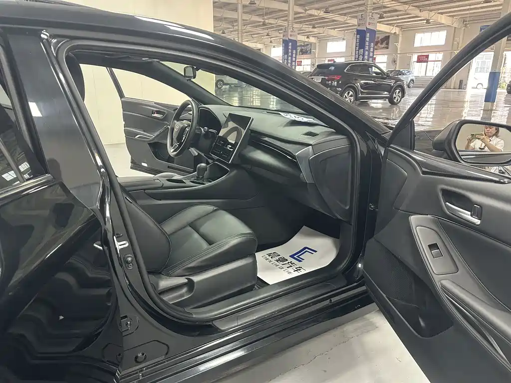 Toyota Avalon — миниатюра 13