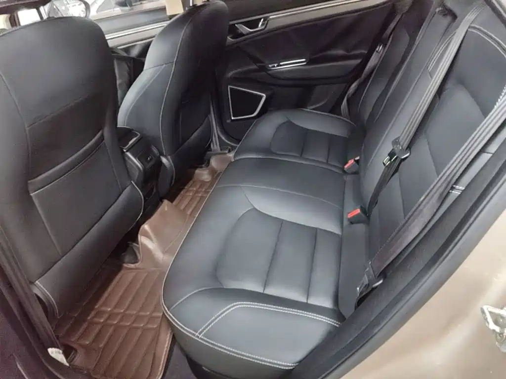 Geely Emgrand GS — миниатюра 17