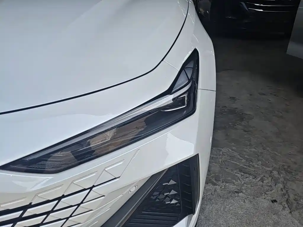 Changan UNI-V — миниатюра 24