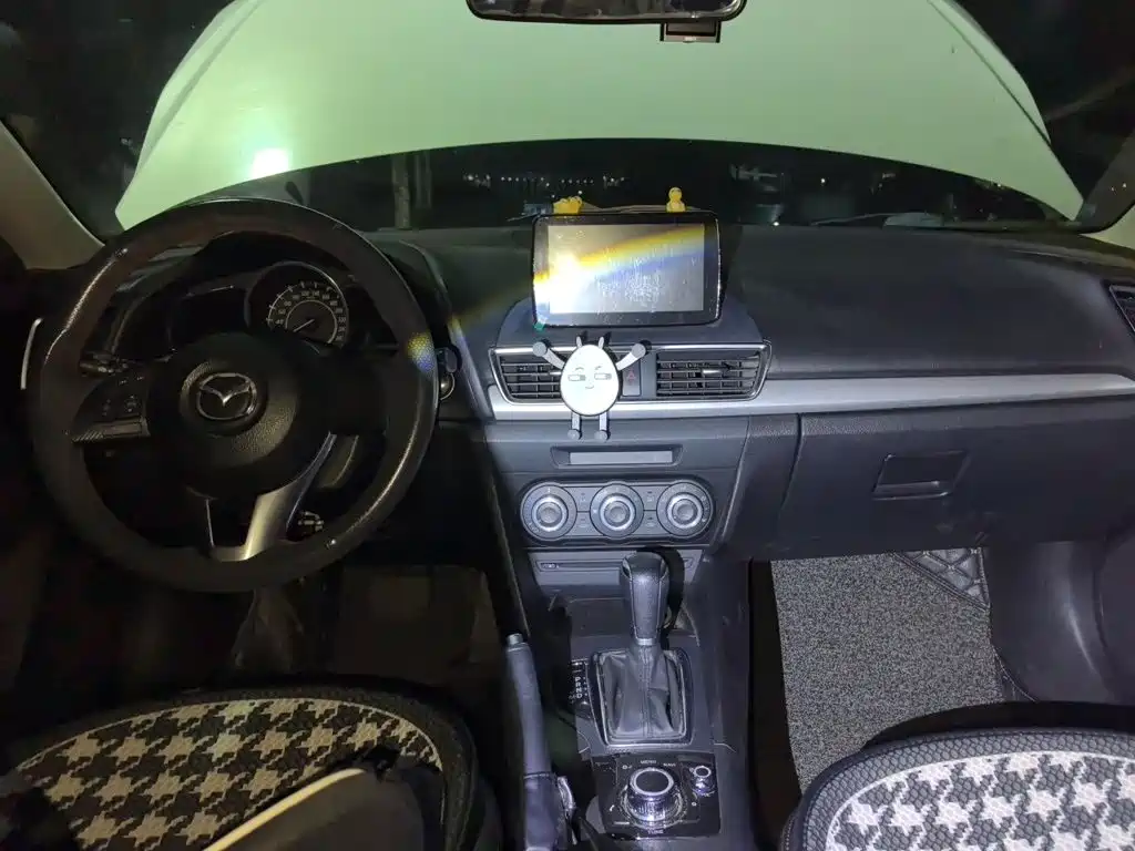 Mazda 3 Axela — миниатюра 10