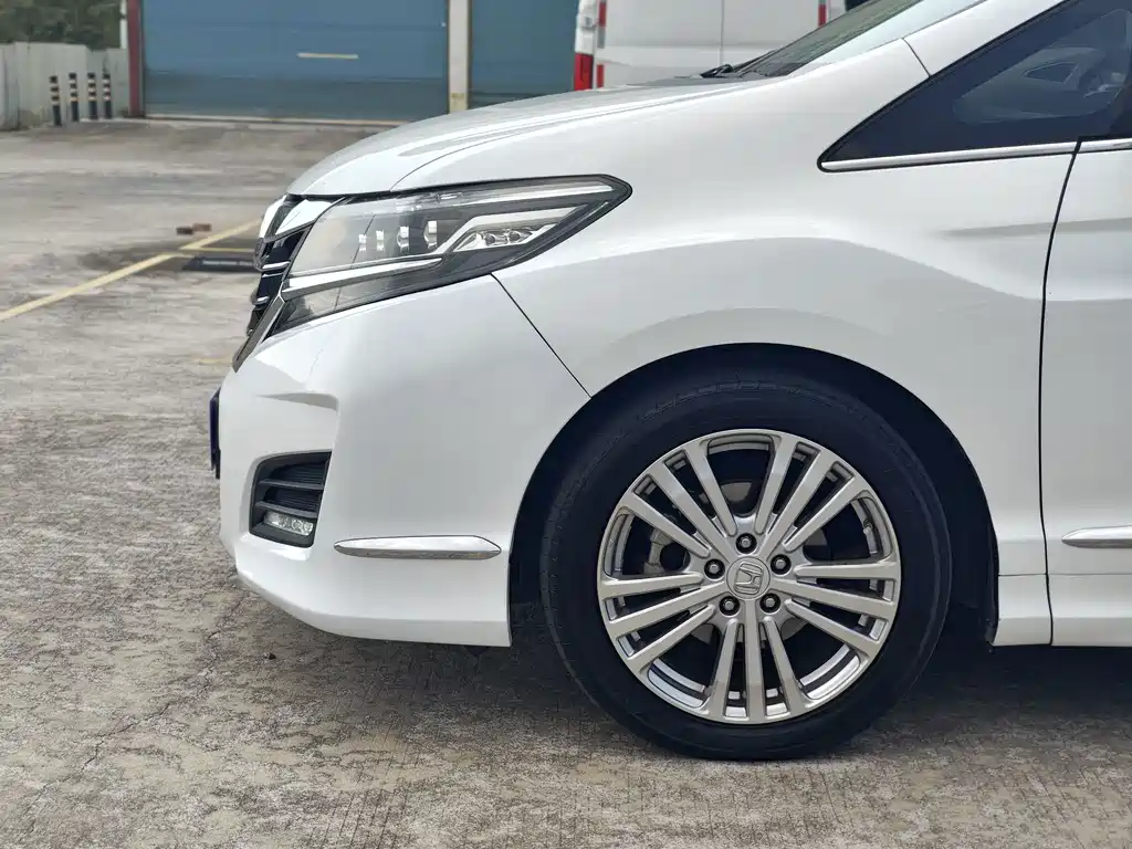 Honda Elysion — миниатюра 5
