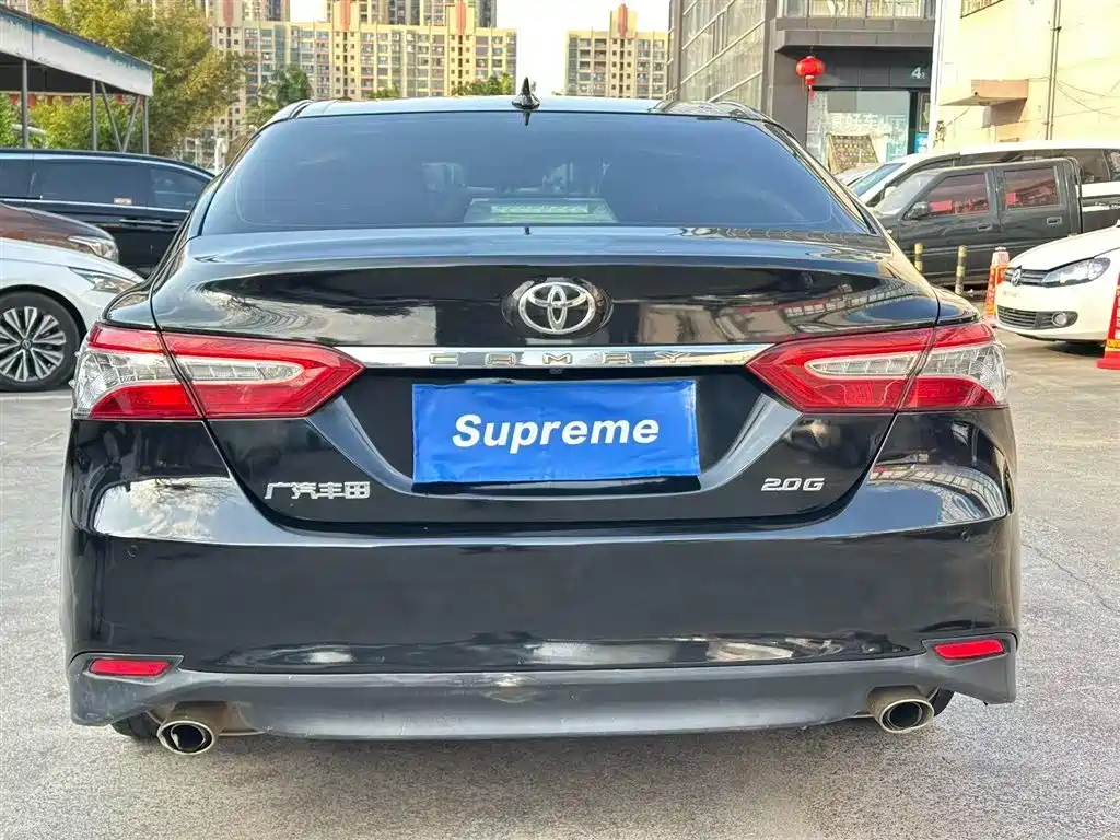 TOYOTA CAMRY