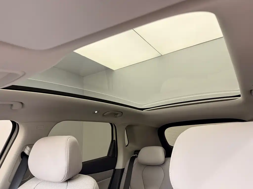 BYD Sealion 05 EV — миниатюра 16