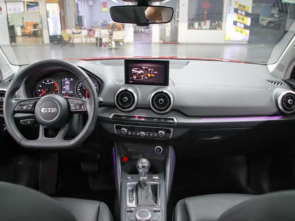 Audi Q2L — миниатюра 4
