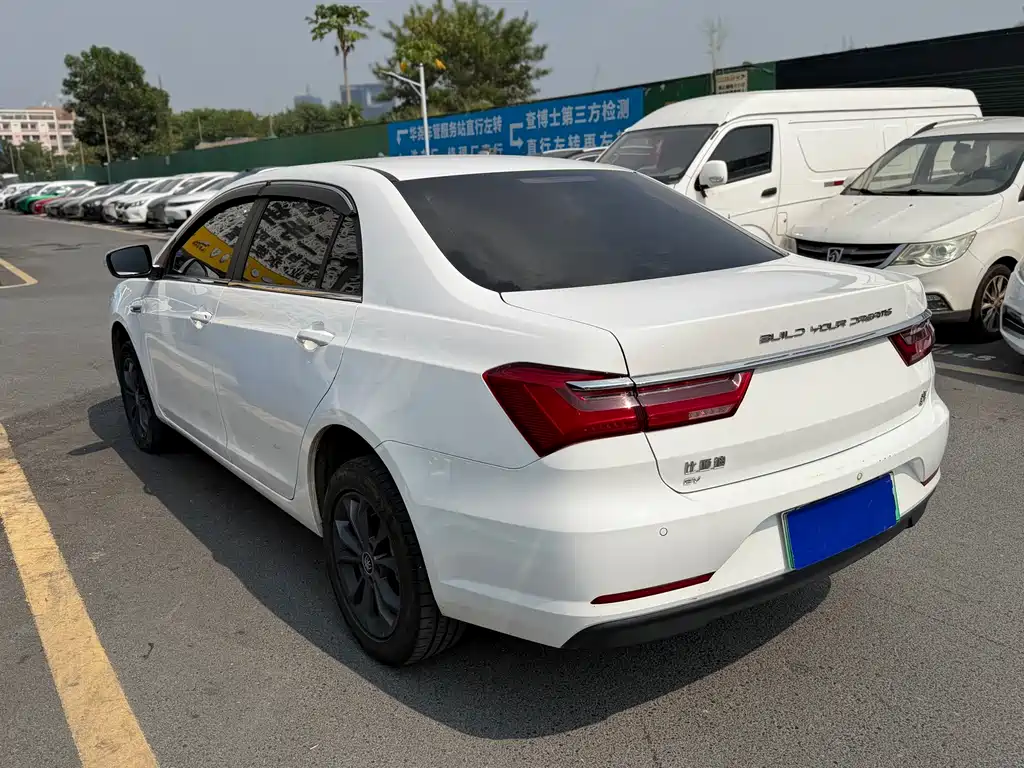 BYD Qin NEV — миниатюра 6