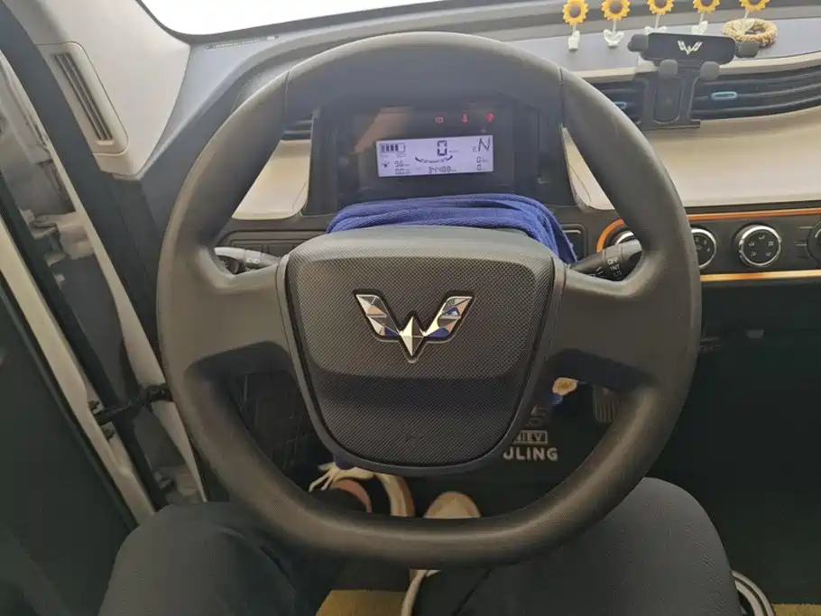 Wuling MINIEV — миниатюра 15