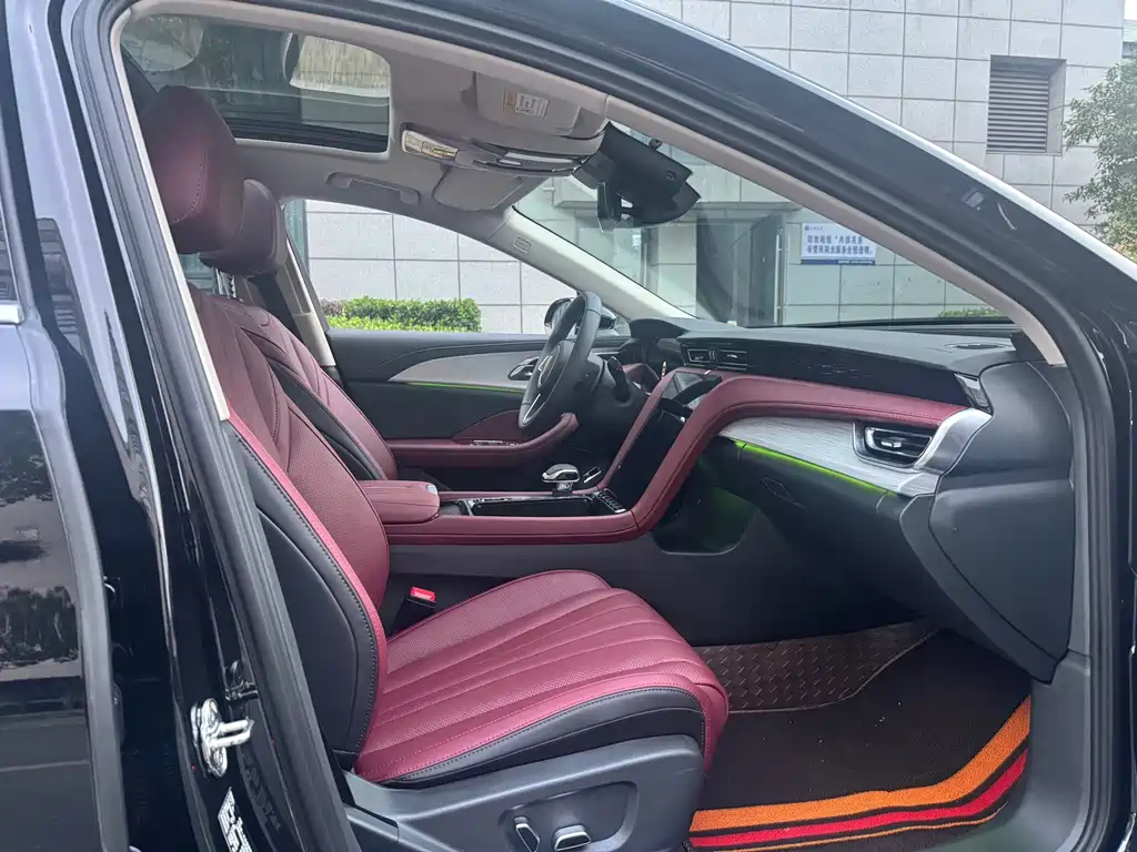 Hongqi Hongqi H5 — миниатюра 9