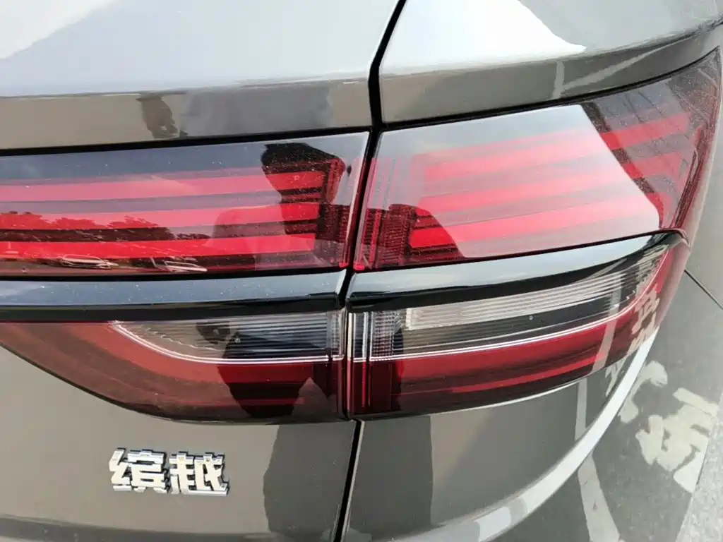 Geely Binyue — миниатюра 8