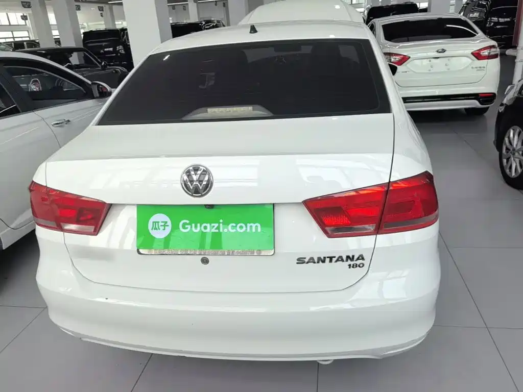 Volkswagen Santana — миниатюра 6