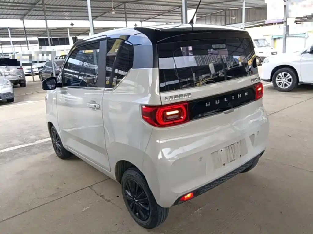 Wuling MINIEV — миниатюра 5