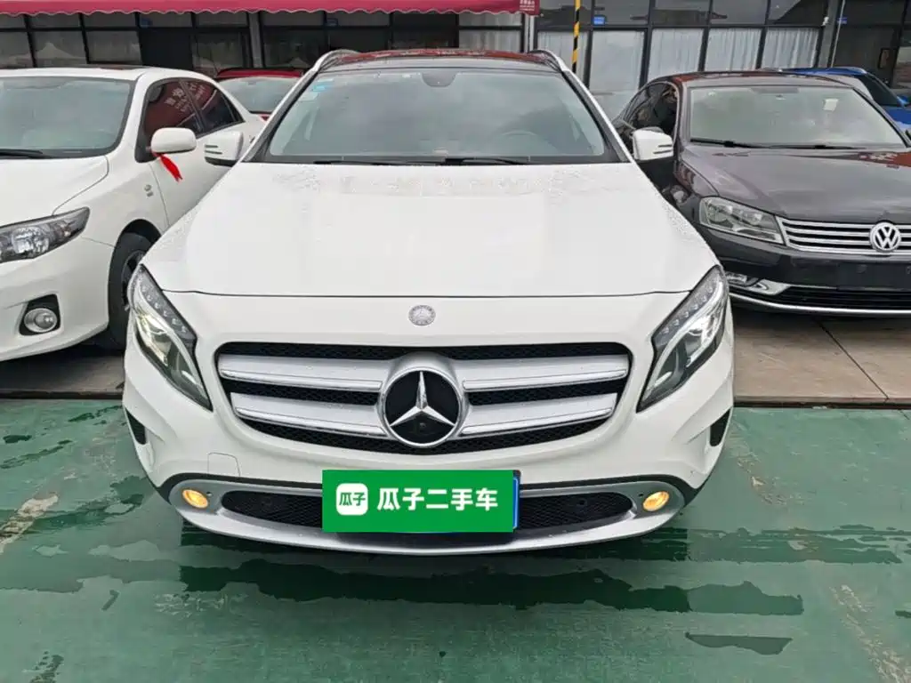 Mercedes-Benz GLA 2015 GLA 200 Fashion