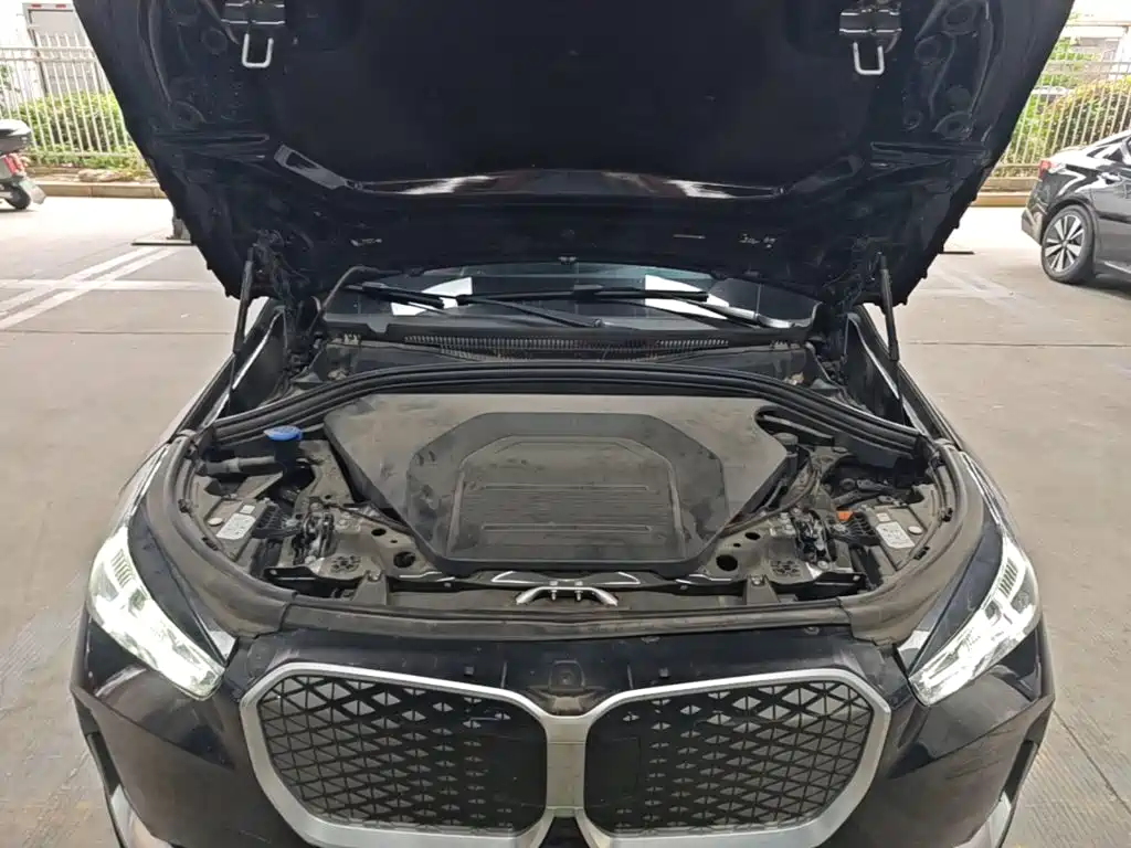BMW iX1 — миниатюра 20