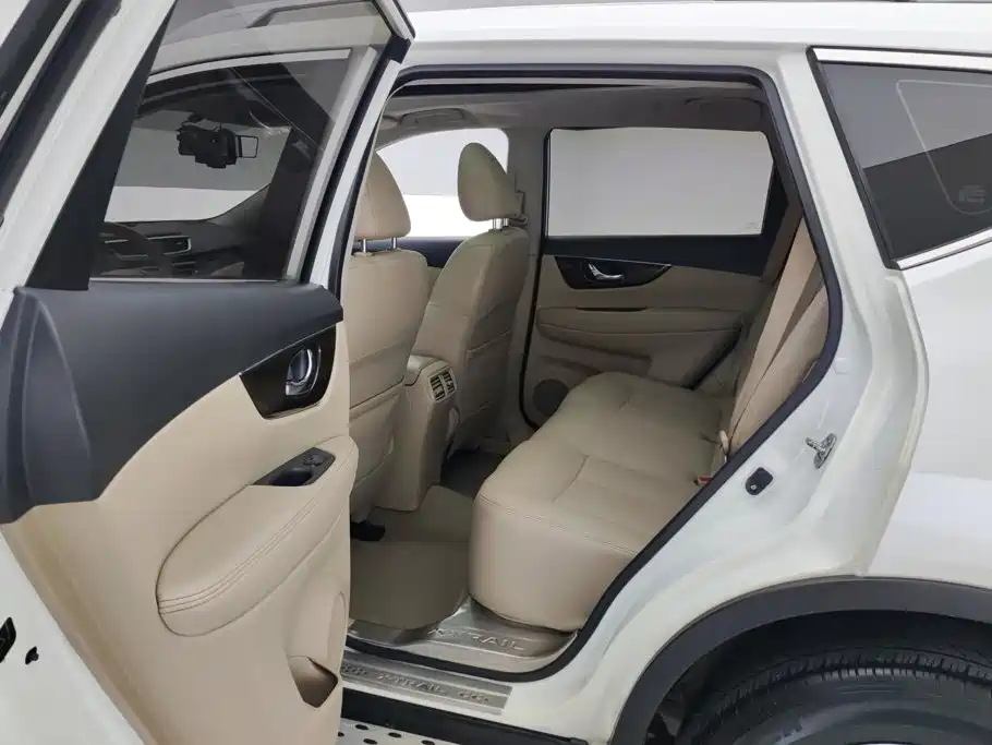 Nissan X-Trail — миниатюра 11