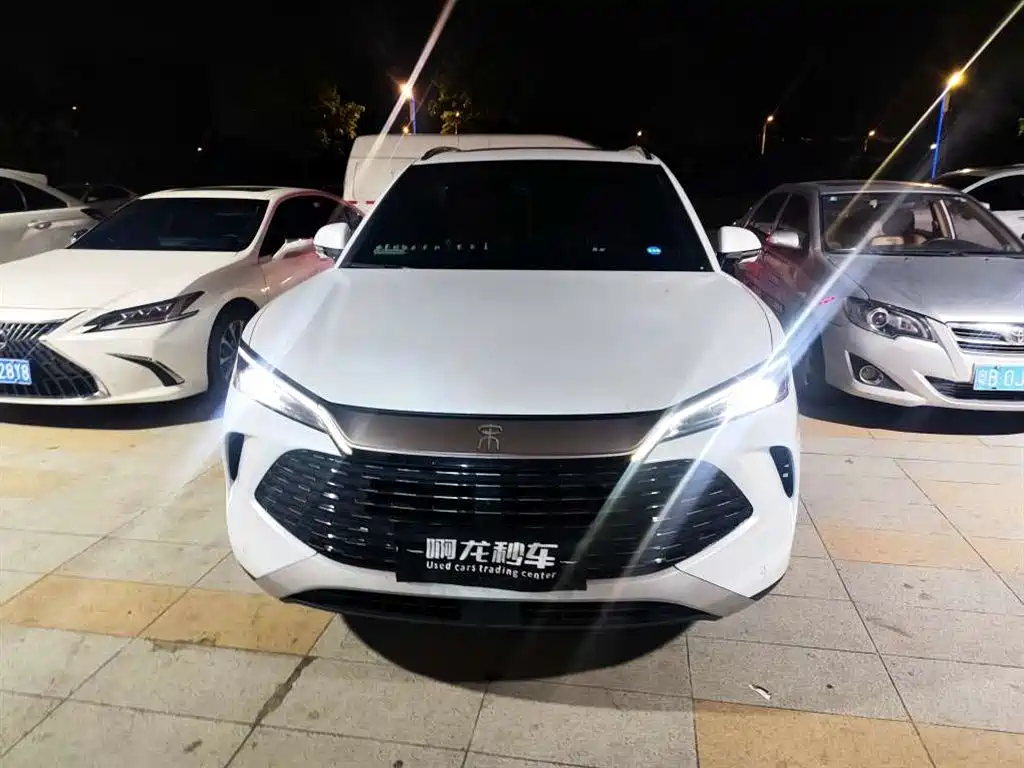 BYD L DM-i — миниатюра 3