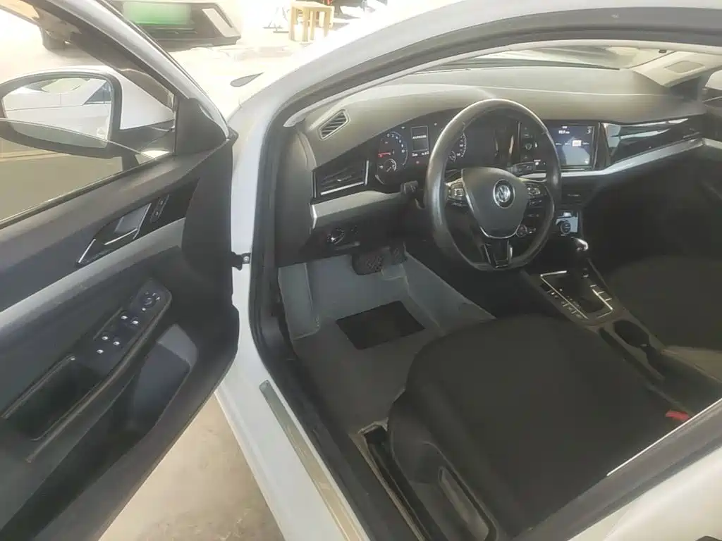 Volkswagen Bora EV — миниатюра 16