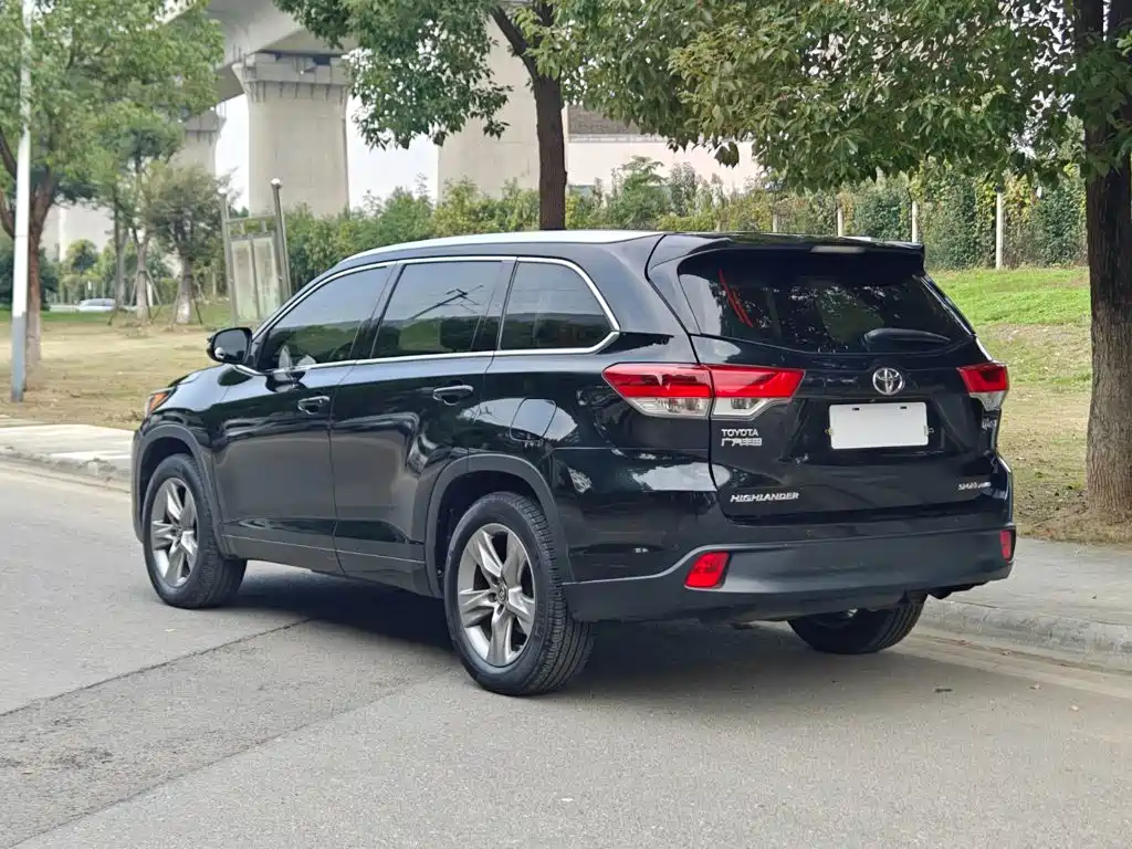 Toyota Highlander — миниатюра 7