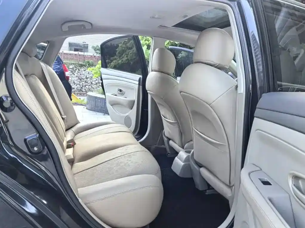 Nissan Sylphy — миниатюра 14