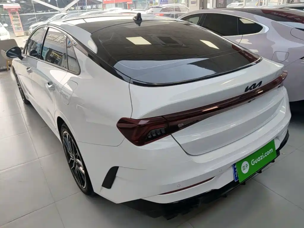 Kia K5 — миниатюра 5