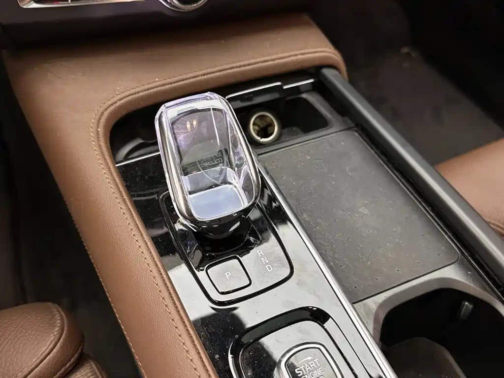 Volvo S90 — миниатюра 15