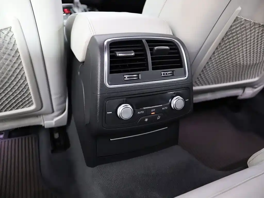 Audi S6 — миниатюра 16