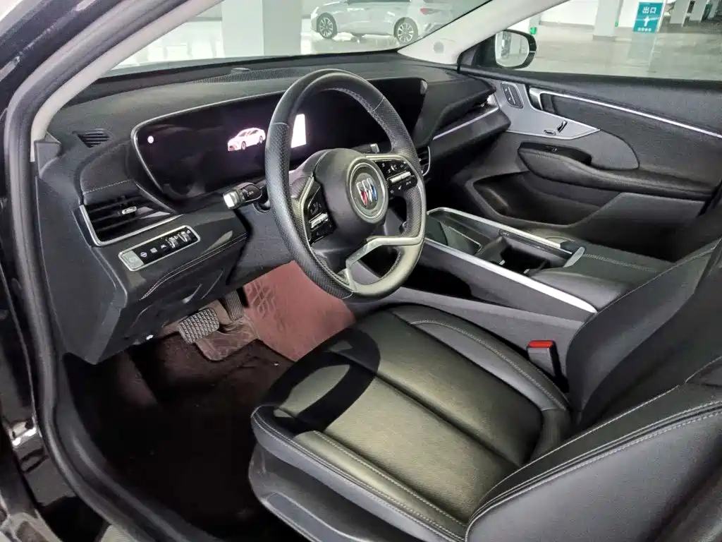 Buick LaCrosse — миниатюра 7