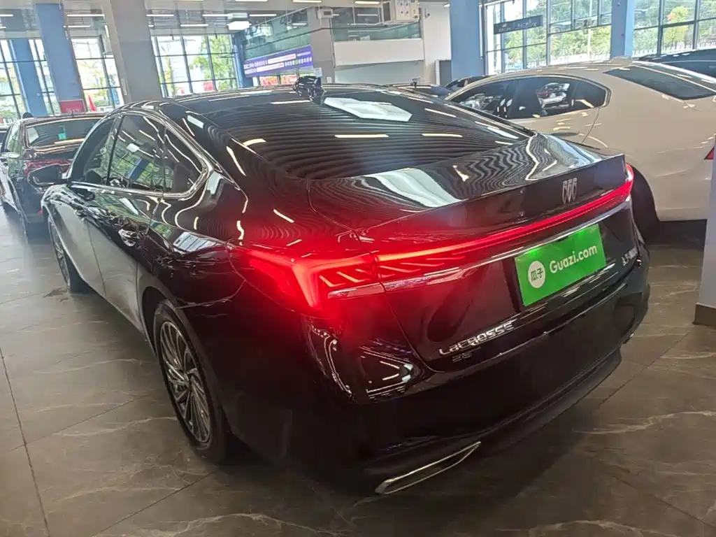 Buick LaCrosse — миниатюра 5