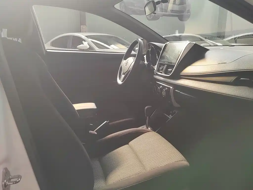 Toyota Vios — миниатюра 15
