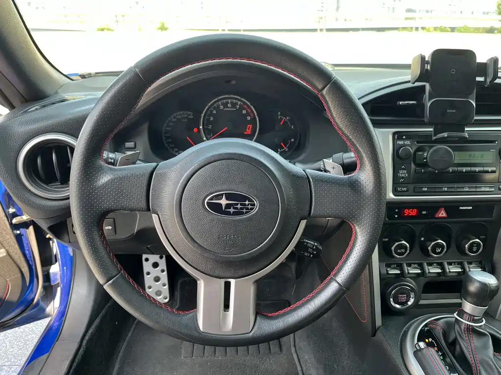 Subaru BRZ — миниатюра 9